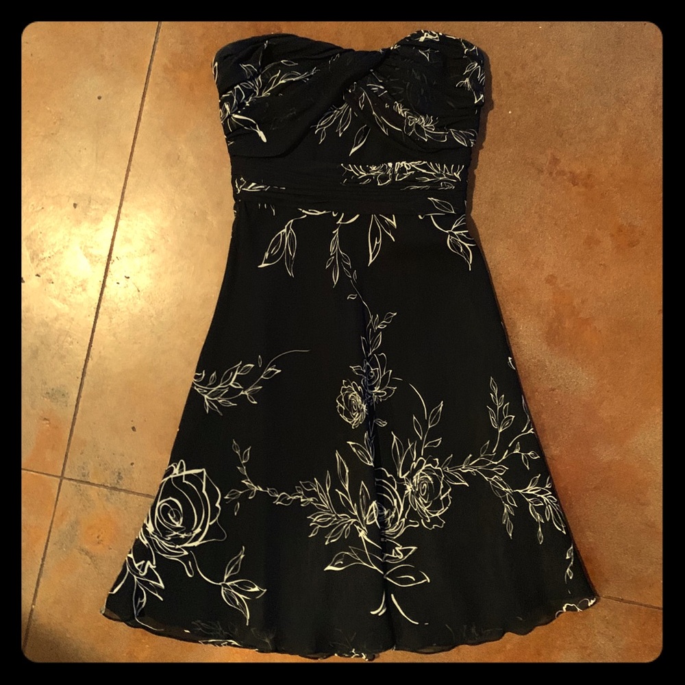 White House Black Market Strapless Dress